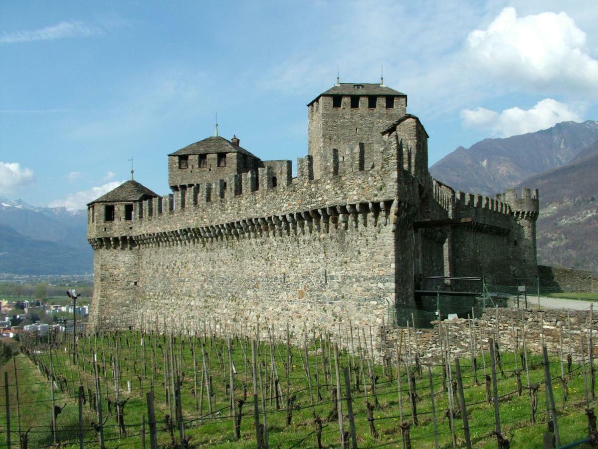 Bellinzona Piazza Collegiata Daire Dış mekan fotoğraf